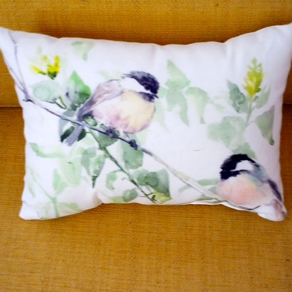 CHICKADEE LUMBAR PILLOW